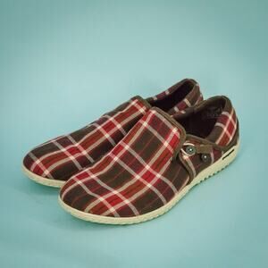 Patagonia Size 9 Red Kula Button Wine Red Plaid Print Slip On Canvas Comfort Sne